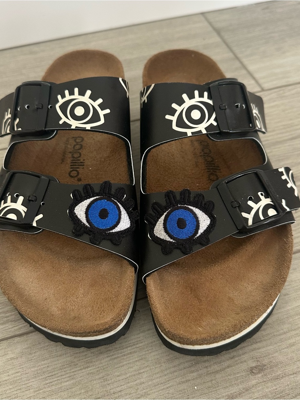 Papillio by Birkenstock Arizona Eye Graphic Slide Sandal Black/White - Picture 11 of 16
